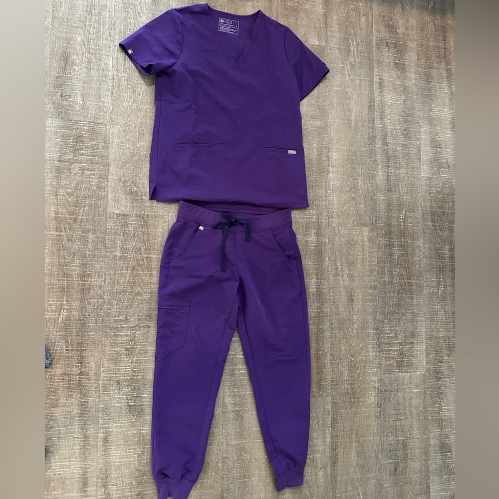 Purple figs scrubs- only worn once